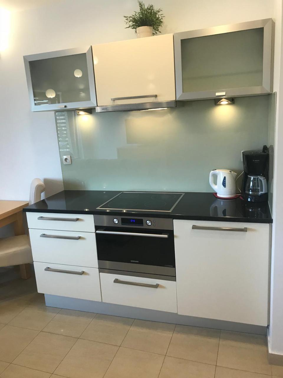 Baltic Vip Apartamenty Przy Morzu Реваль Экстерьер фото